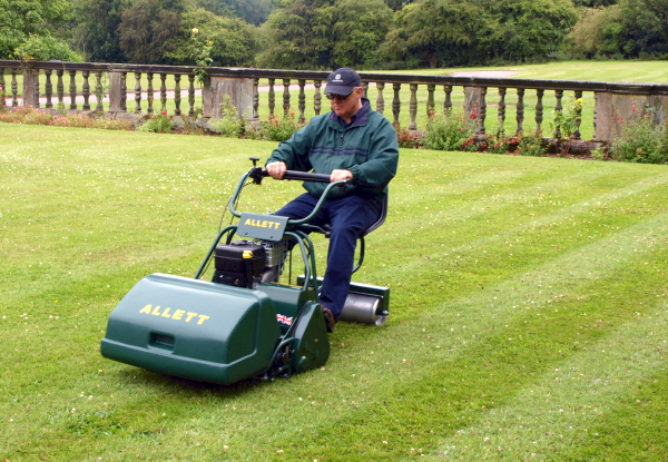 Allett Buckingham - Atco Royale 2012 chez greenkeepers